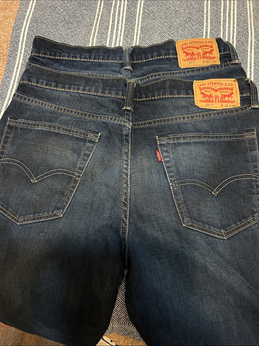 Men’s Levi’s 541 size 34/36 - Picture 2 of 5